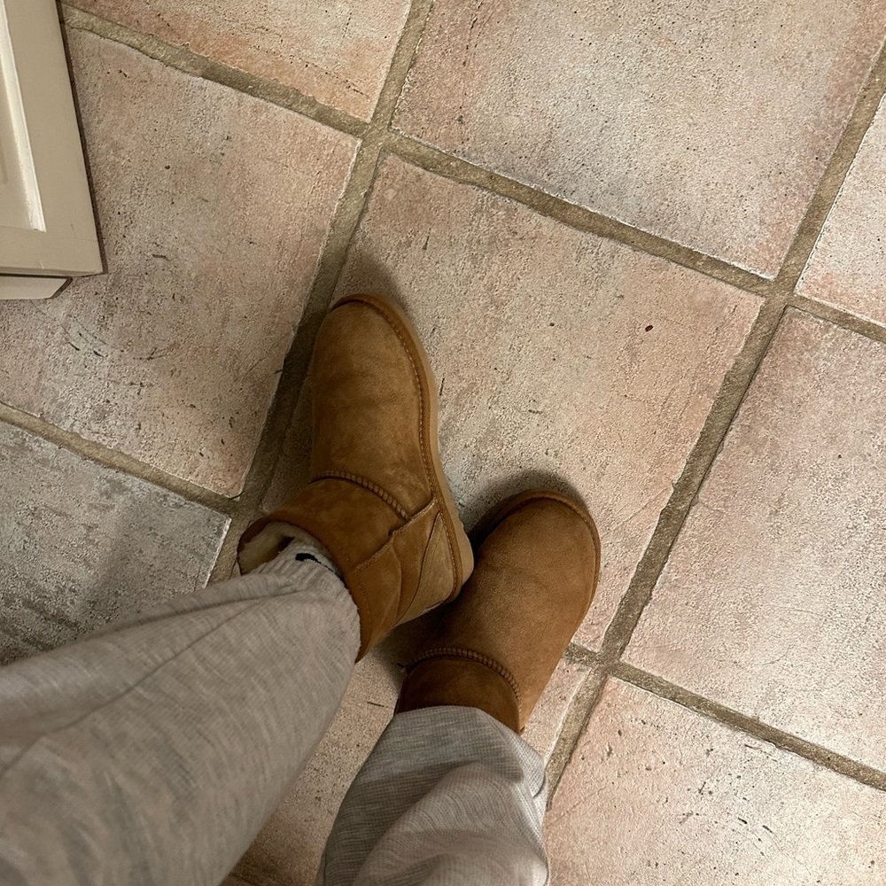 UGGs (Australian) size 9